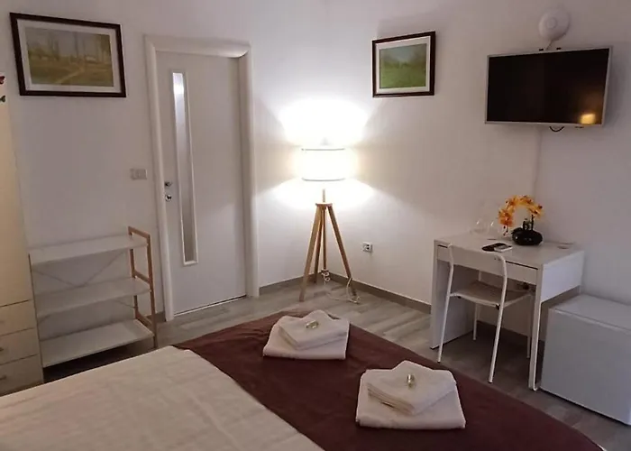 Neferprod - Is - Cam 03 *